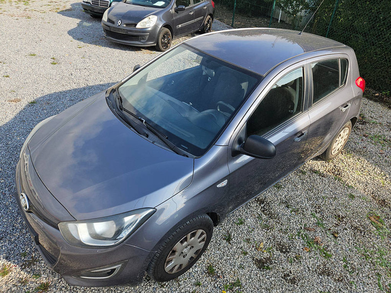 Hyundai i20 (I - update) 1.2 - Седан: снимка 5 Hyundai i20 (I - update) 1.2 - Седан: снимка 5