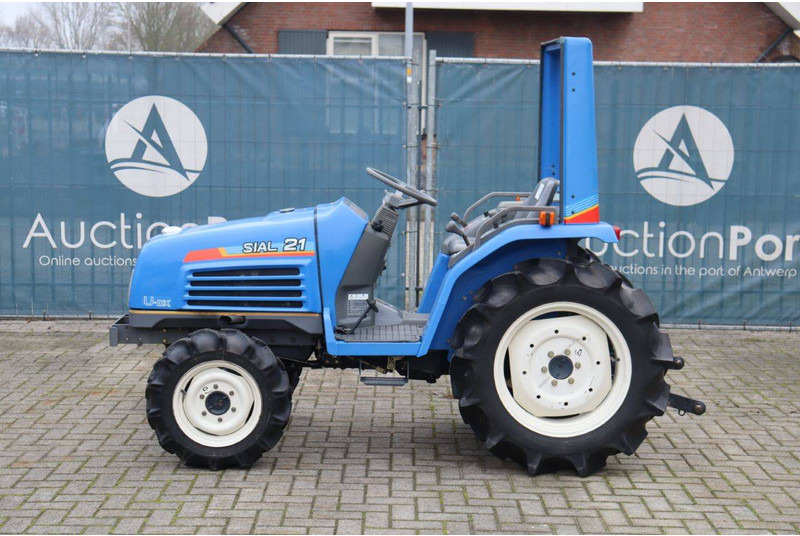 Iseki TF21F - Трактор: снимка 2 Iseki TF21F - Трактор: снимка 2