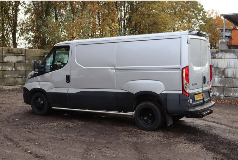 Iveco Daily 40C21 - Товарен бус: снимка 3 Iveco Daily 40C21 - Товарен бус: снимка 3