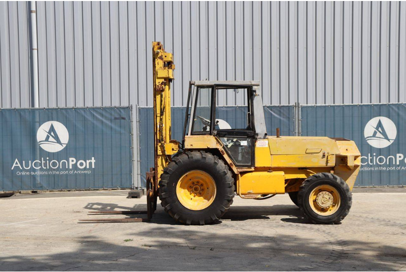 JCB 926 - Мотокар с висока проходимост: снимка 2 JCB 926 - Мотокар с висока проходимост: снимка 2