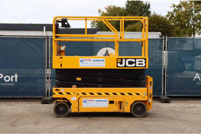 JCB S2632E - Ножична работна платформа: снимка 2 JCB S2632E - Ножична работна платформа: снимка 2