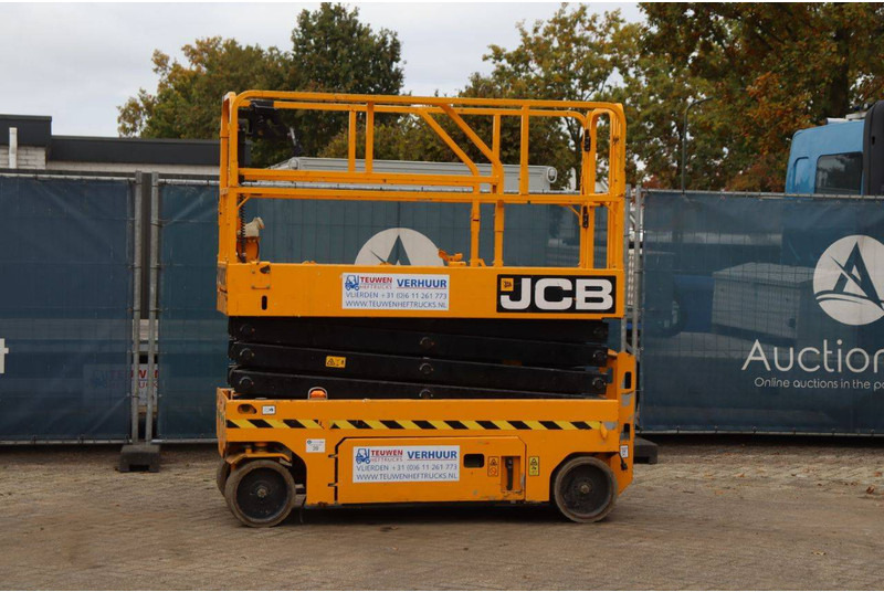 JCB S2632E - Ножична работна платформа: снимка 1 JCB S2632E - Ножична работна платформа: снимка 1
