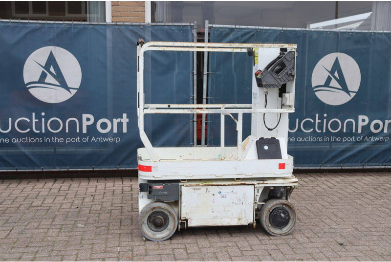 JLG 1230ES - Работна площадка: снимка 1 JLG 1230ES - Работна площадка: снимка 1