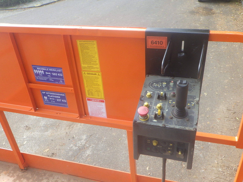 JLG 4394RT - Ножична работна платформа: снимка 4 JLG 4394RT - Ножична работна платформа: снимка 4