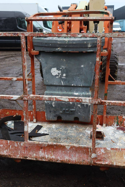 Артикулираща платформа JLG 450AJ: снимка 11
