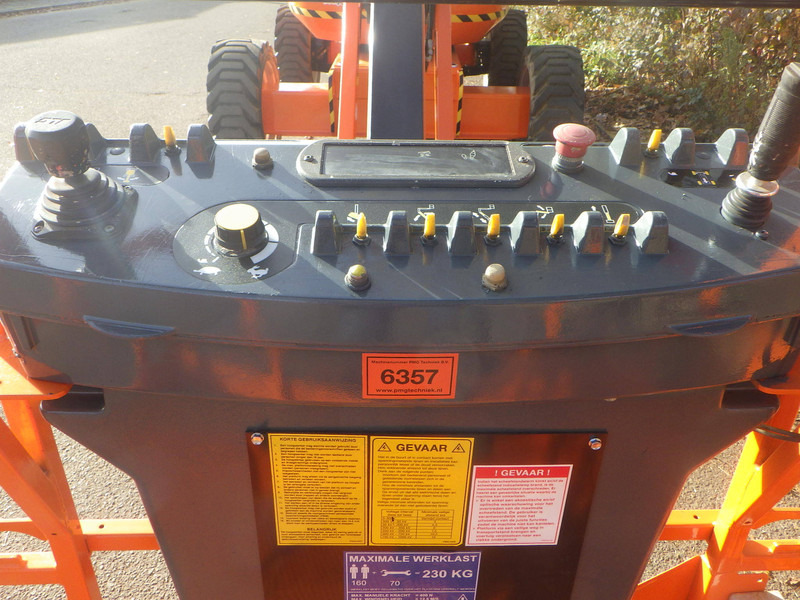 JLG 600AJ - Артикулираща платформа: снимка 5 JLG 600AJ - Артикулираща платформа: снимка 5