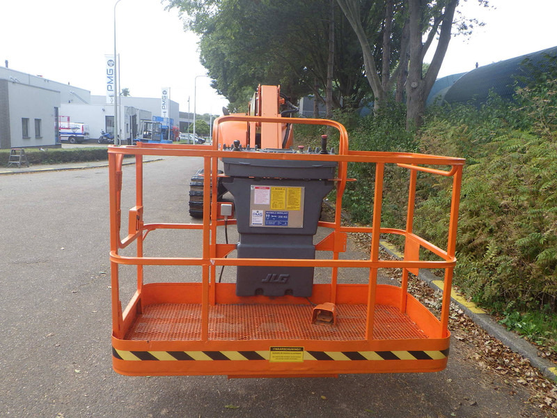 JLG 660SJC - Телескопична платформа: снимка 4 JLG 660SJC - Телескопична платформа: снимка 4