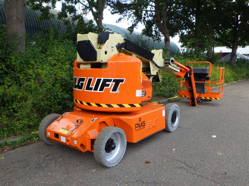 JLG E400AJPN - Телескопична платформа: снимка 3 JLG E400AJPN - Телескопична платформа: снимка 3