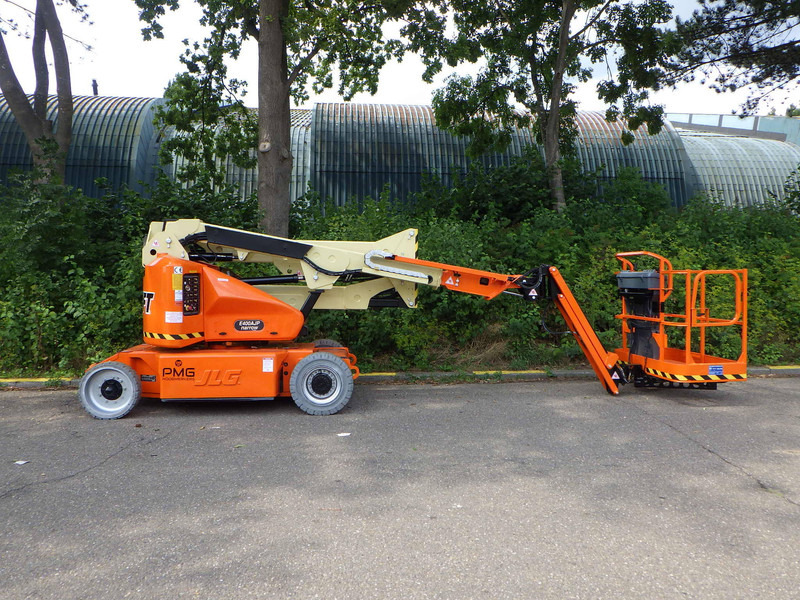 JLG E400AJPN - Телескопична платформа: снимка 1 JLG E400AJPN - Телескопична платформа: снимка 1