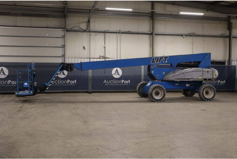 JLG E600JP - Телескопична платформа: снимка 1 JLG E600JP - Телескопична платформа: снимка 1