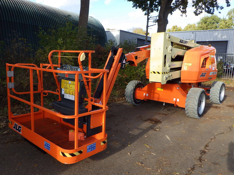 JLG EC450AJ - Артикулираща платформа: снимка 3 JLG EC450AJ - Артикулираща платформа: снимка 3