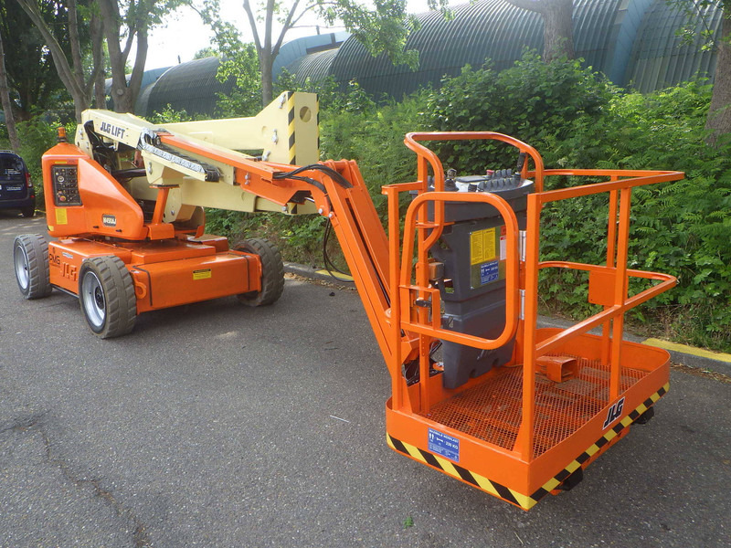 JLG M450AJ - Телескопична платформа: снимка 3 JLG M450AJ - Телескопична платформа: снимка 3