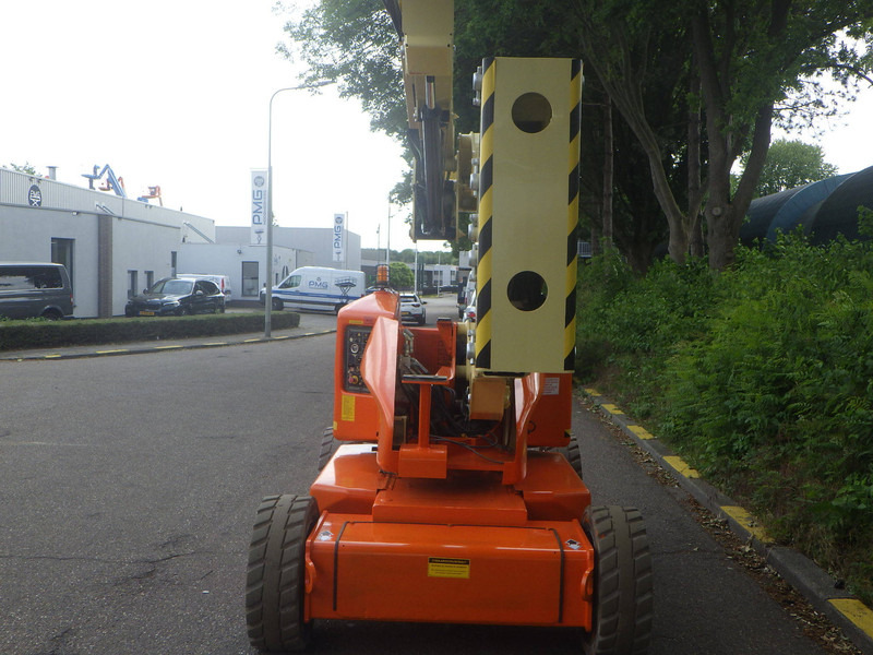 Телескопична платформа JLG M450AJ: снимка 10 Телескопична платформа JLG M450AJ: снимка 10