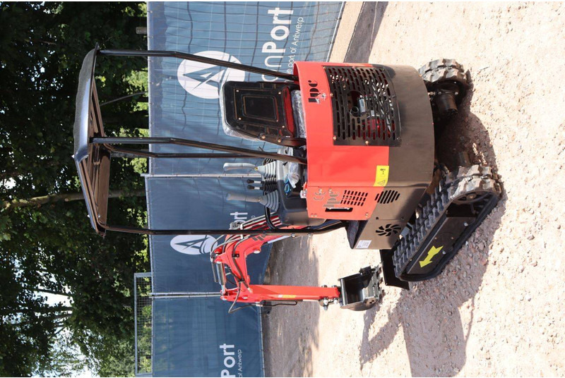 JPC HT12 - Мини багер: снимка 4 JPC HT12 - Мини багер: снимка 4