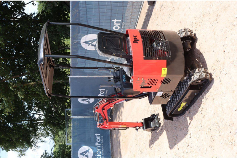 JPC HT12 - Мини багер: снимка 4 JPC HT12 - Мини багер: снимка 4