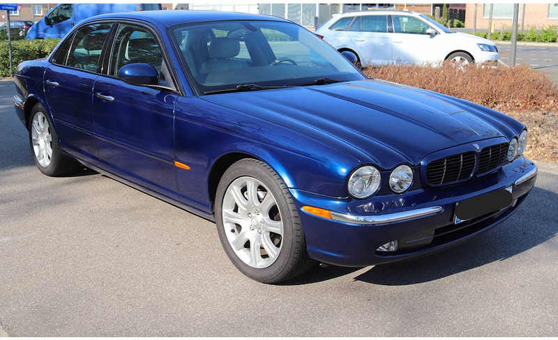 Jaguar XJ (X350) 6 _ 3.0 Sport - Седан: снимка 4 Jaguar XJ (X350) 6 _ 3.0 Sport - Седан: снимка 4