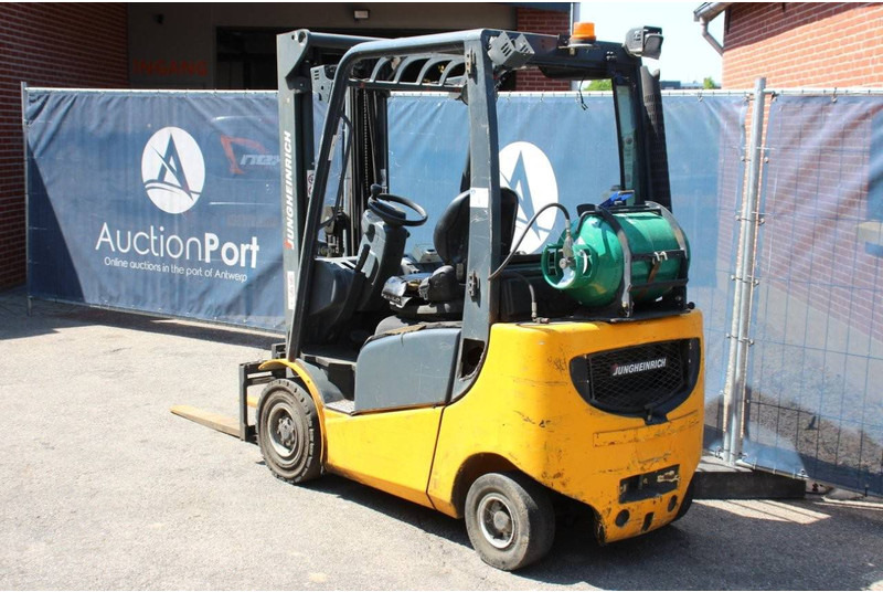 Jungheinrich SH 4-980 - Газокар: снимка 3 Jungheinrich SH 4-980 - Газокар: снимка 3