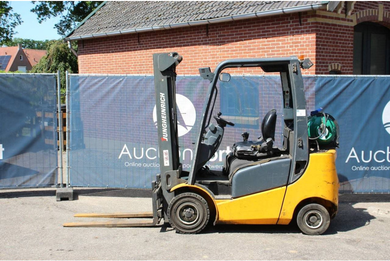 Jungheinrich SH 4-980 - Газокар: снимка 2 Jungheinrich SH 4-980 - Газокар: снимка 2