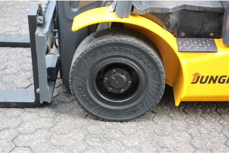 Газокар Jungheinrich TFG 320: снимка 13 Газокар Jungheinrich TFG 320: снимка 13