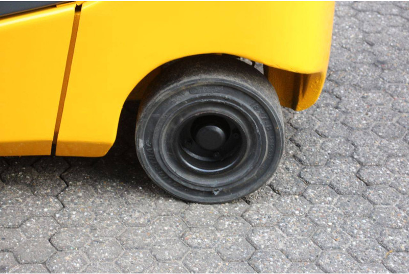 Газокар Jungheinrich TFG 320: снимка 15 Газокар Jungheinrich TFG 320: снимка 15