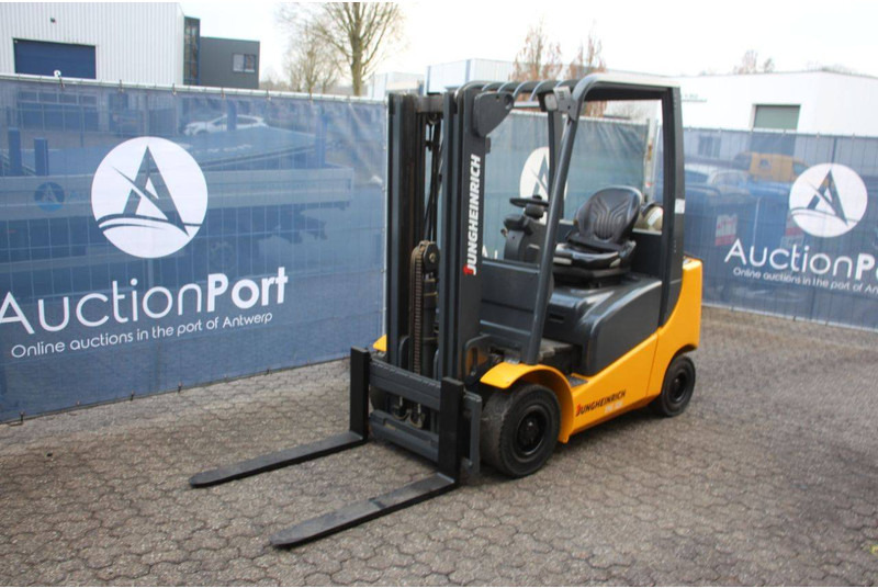 Газокар Jungheinrich TFG 320: снимка 8 Газокар Jungheinrich TFG 320: снимка 8