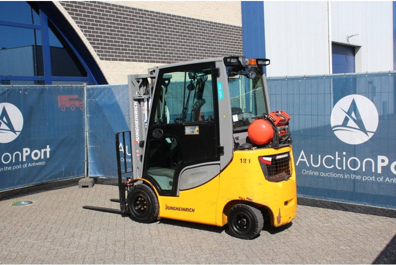 Jungheinrich TFG 320S - Газокар: снимка 3 Jungheinrich TFG 320S - Газокар: снимка 3