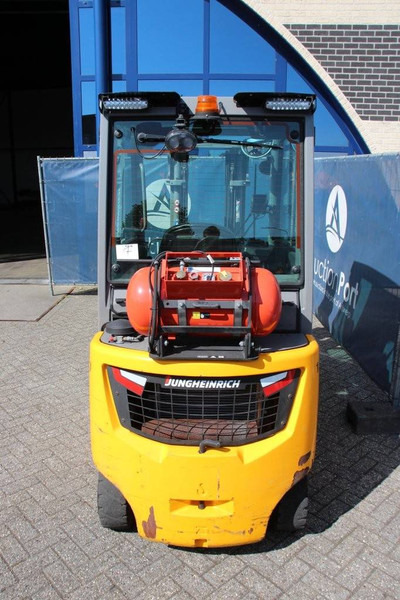 Jungheinrich TFG 320S - Газокар: снимка 4 Jungheinrich TFG 320S - Газокар: снимка 4