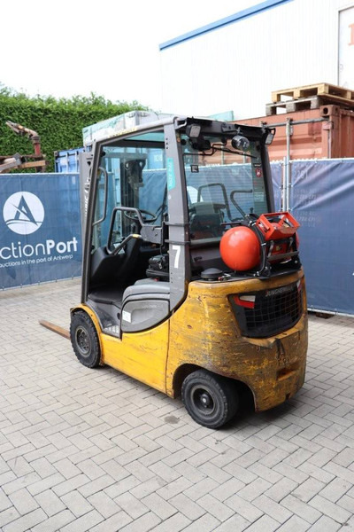 Jungheinrich TFG 320s - Газокар: снимка 4 Jungheinrich TFG 320s - Газокар: снимка 4