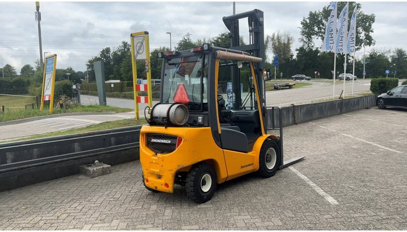 Jungheinrich TFG 430 - Газокар: снимка 3 Jungheinrich TFG 430 - Газокар: снимка 3