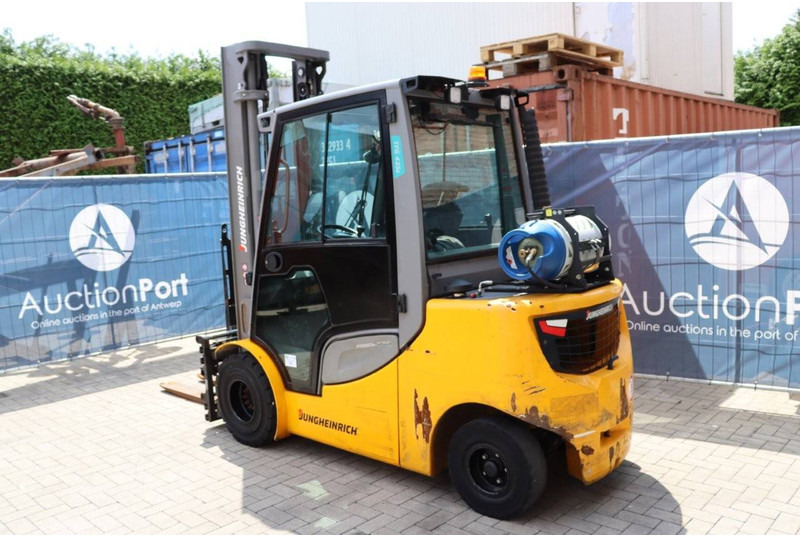 Jungheinrich TFG 435s - Газокар: снимка 4 Jungheinrich TFG 435s - Газокар: снимка 4