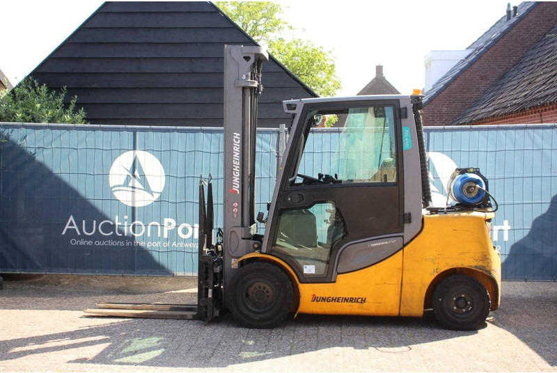 Jungheinrich TFG 435s - Газокар: снимка 2 Jungheinrich TFG 435s - Газокар: снимка 2