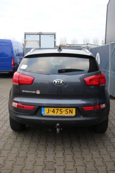 Kia Sportage - Джип: снимка 4 Kia Sportage - Джип: снимка 4