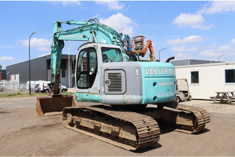 Kobelco SK235SR - Верижен багер: снимка 4 Kobelco SK235SR - Верижен багер: снимка 4
