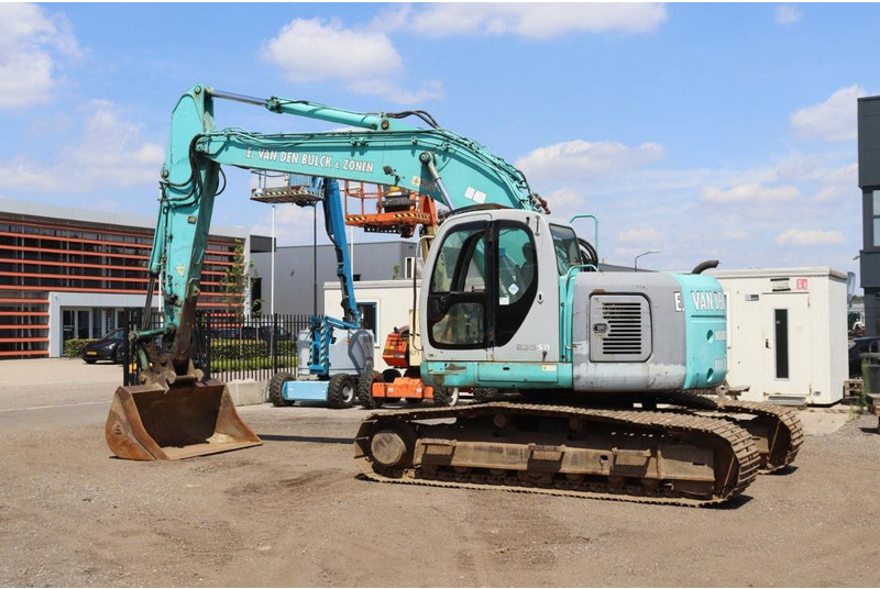 Kobelco SK235SR - Верижен багер: снимка 3 Kobelco SK235SR - Верижен багер: снимка 3