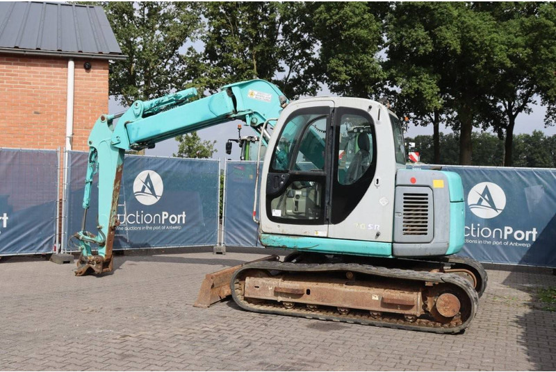 Kobelco SK70SR-1E - Верижен багер: снимка 3 Kobelco SK70SR-1E - Верижен багер: снимка 3