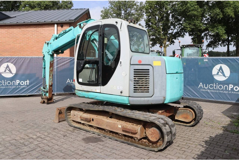 Kobelco SK70SR-1E - Верижен багер: снимка 4 Kobelco SK70SR-1E - Верижен багер: снимка 4