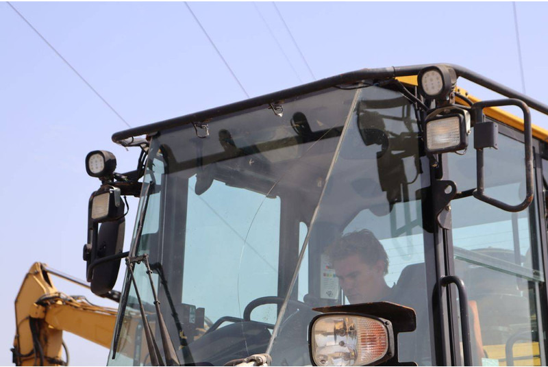 Колесен товарач Komatsu WA270-8E0: снимка 14 Колесен товарач Komatsu WA270-8E0: снимка 14