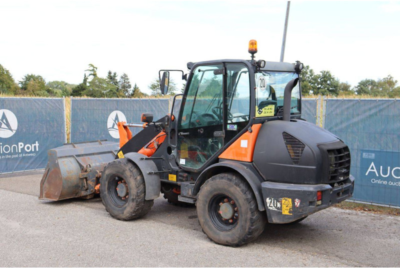 Komatsu WA70-7 - Колесен товарач: снимка 3 Komatsu WA70-7 - Колесен товарач: снимка 3