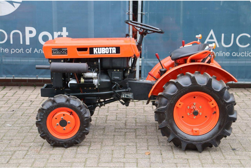 Kubota B5000 - Трактор: снимка 2 Kubota B5000 - Трактор: снимка 2