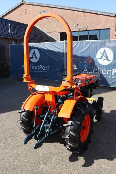 Kubota B5000 - Трактор: снимка 5 Kubota B5000 - Трактор: снимка 5