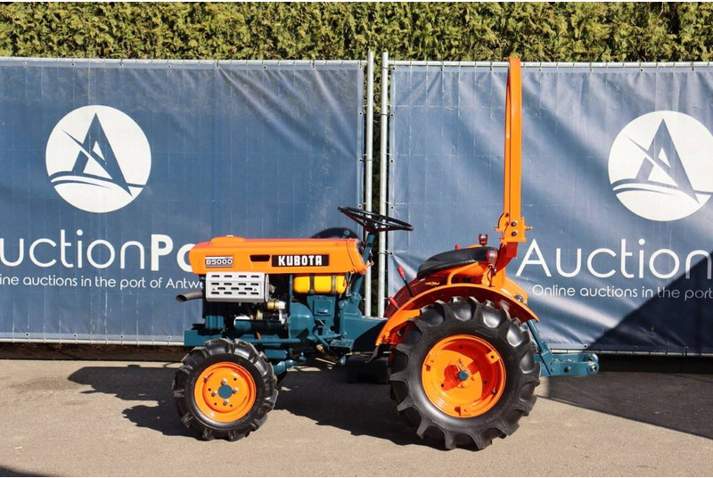 Kubota B5000 - Трактор: снимка 2 Kubota B5000 - Трактор: снимка 2