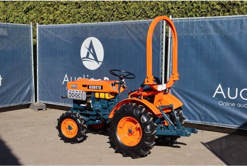 Kubota B5000 - Трактор: снимка 3 Kubota B5000 - Трактор: снимка 3
