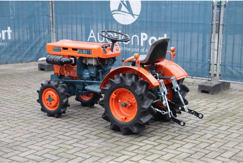 Kubota B5001 - Трактор: снимка 3 Kubota B5001 - Трактор: снимка 3