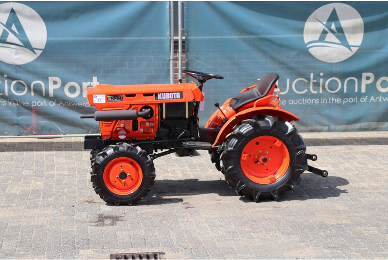 Kubota B7001 - Трактор: снимка 1 Kubota B7001 - Трактор: снимка 1