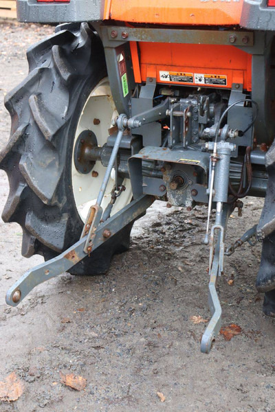 Трактор Kubota GT19: снимка 17 Трактор Kubota GT19: снимка 17