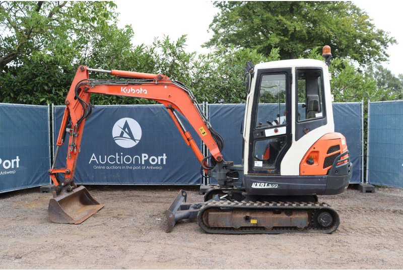 Kubota KX91-3α2 - Верижен багер: снимка 2 Kubota KX91-3α2 - Верижен багер: снимка 2