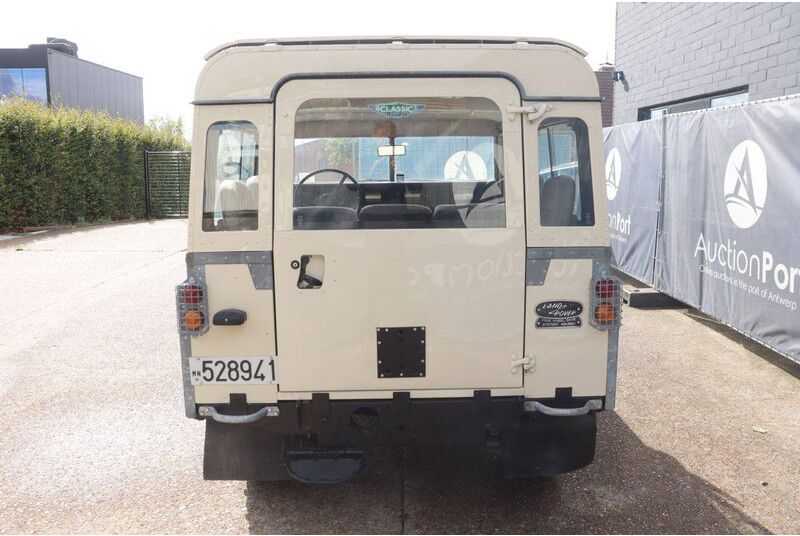 Land Rover Defender - Джип: снимка 5 Land Rover Defender - Джип: снимка 5