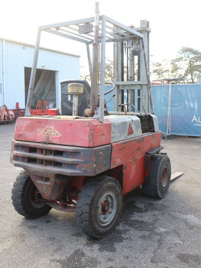 Дизелов мотокар Linde: снимка 6 Дизелов мотокар Linde: снимка 6