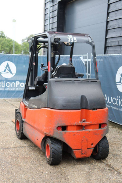 Linde E30 - Електрокар: снимка 4 Linde E30 - Електрокар: снимка 4