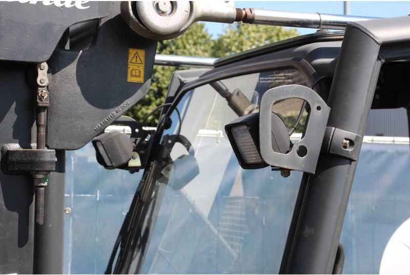 Дизелов мотокар Linde H25D-02: снимка 13
